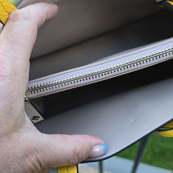 NWT Kate Spade Sunflower yellow satchel crossbody - Picture 5 of 8